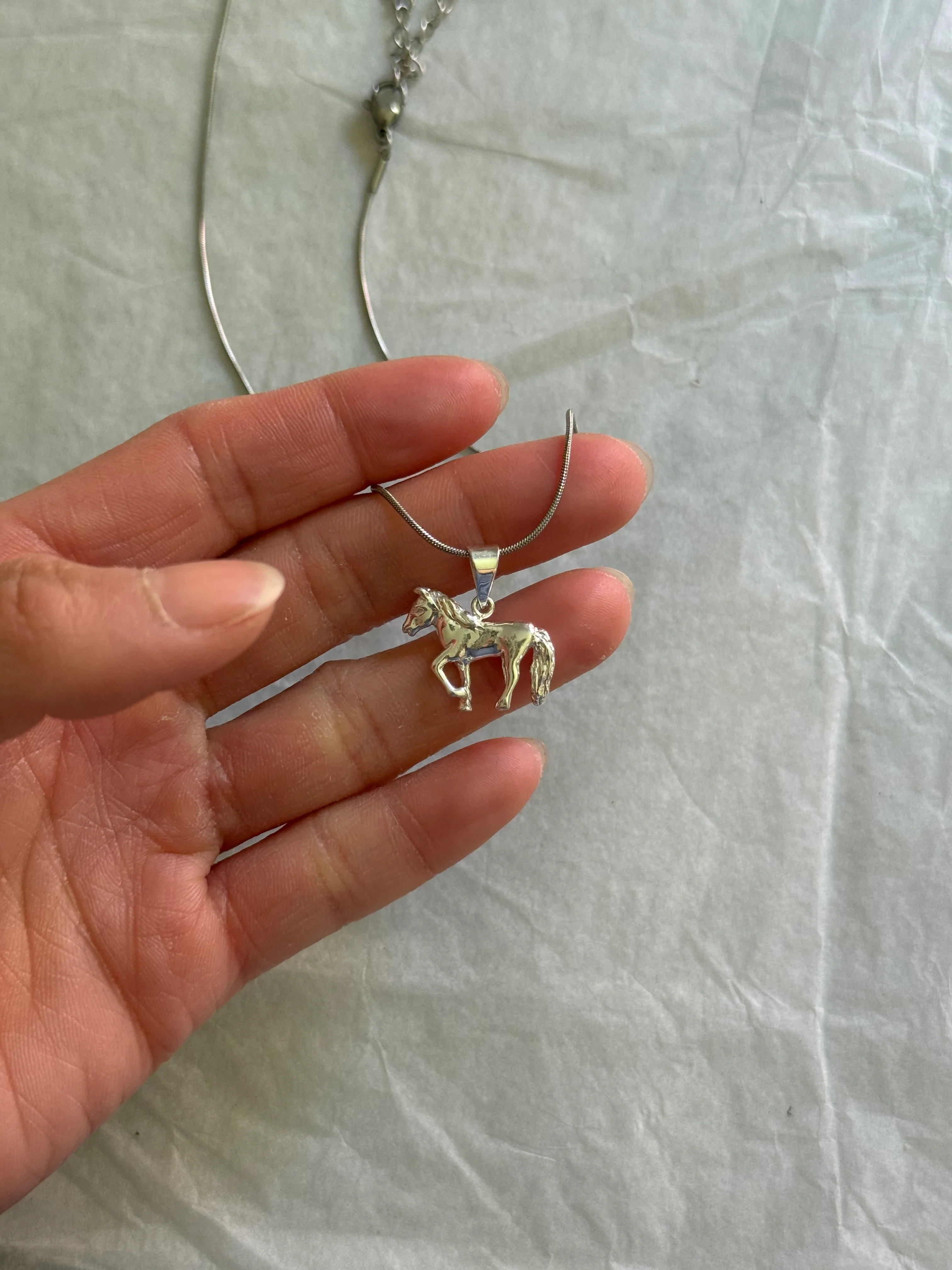 [Vintage Drop] Lucky Pony Necklace - Image 2